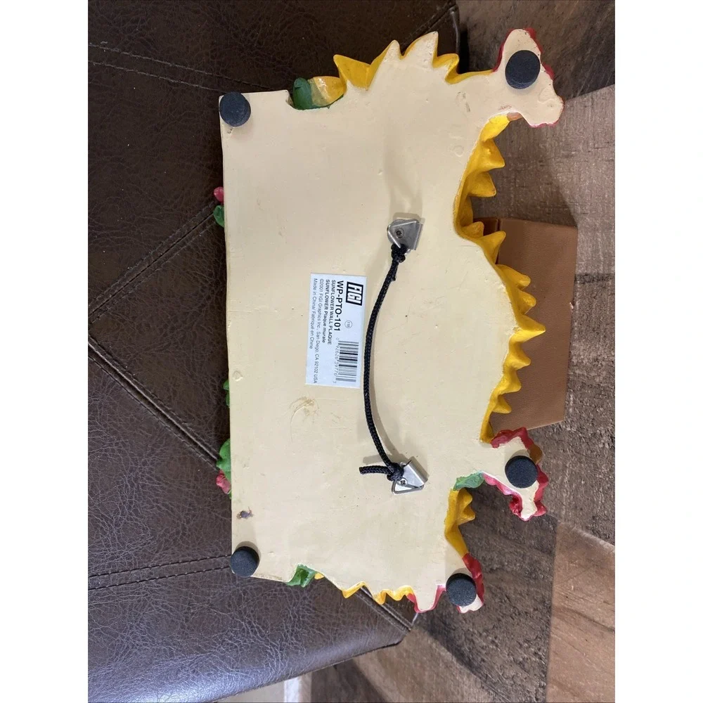 Sunflower Resin Wall Plaque W/‎ Moving Bird On Spring 